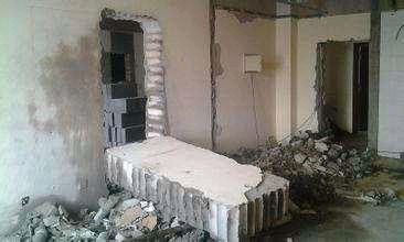 室內(nèi)裝修拆除要注意哪些事項(xiàng)。