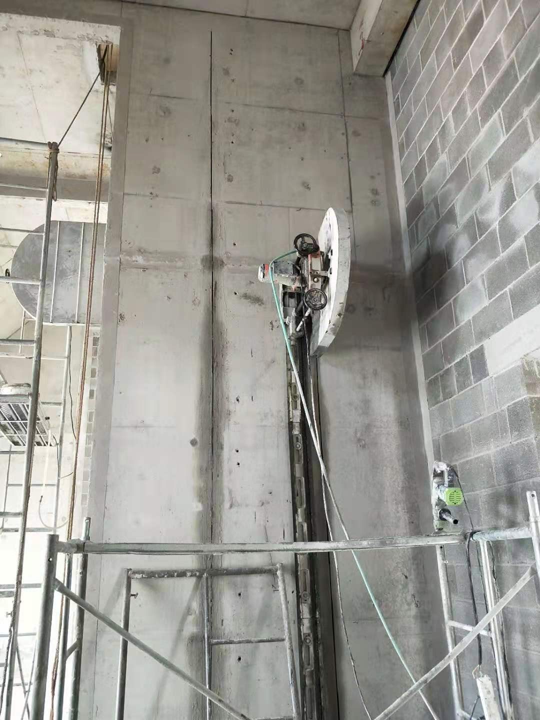 混凝土切割拆除，墻體切割拆除