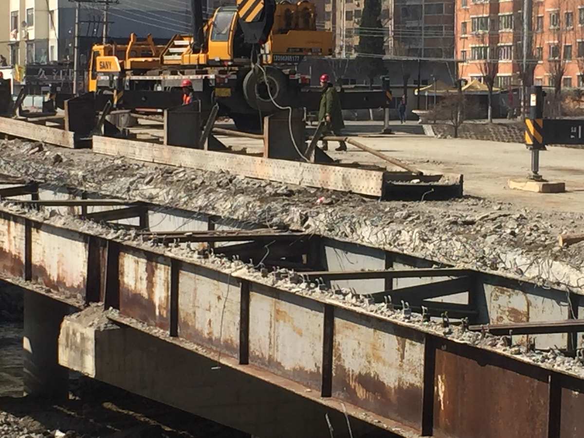 橋梁拆除，混凝土拆除工程