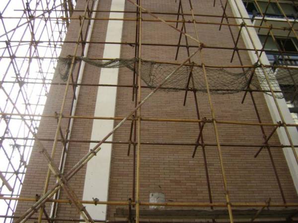 拆除外墻磚注意事項(xiàng)，外墻瓷磚拆除多少錢(qián)一個(gè)平方？