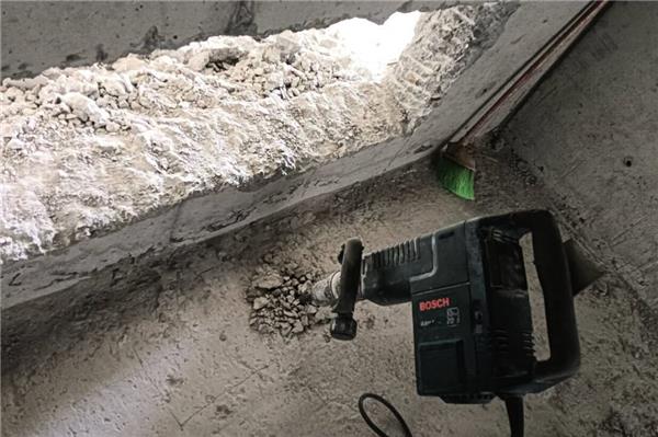 建筑開洞工程中結構剔鑿的核心技術要求與施工規范